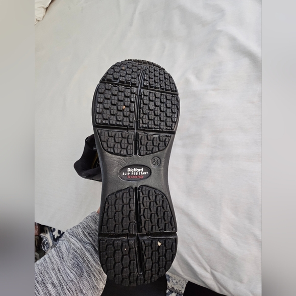 Work shoes - Picture 2 of 5